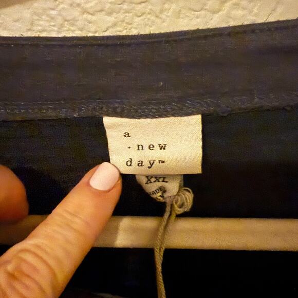 A New Day Women’s XXL Navy Blue Textured Ribbed Long Sleeve Pullover Top - Picture 2 of 5